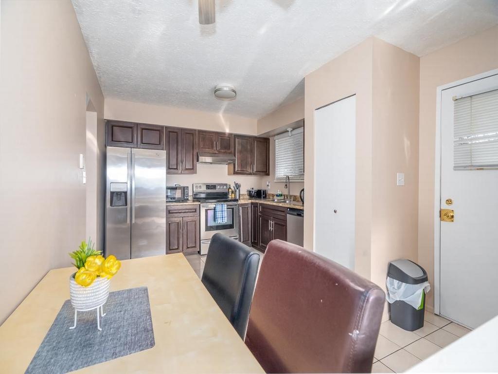 Listing Image for R3080160