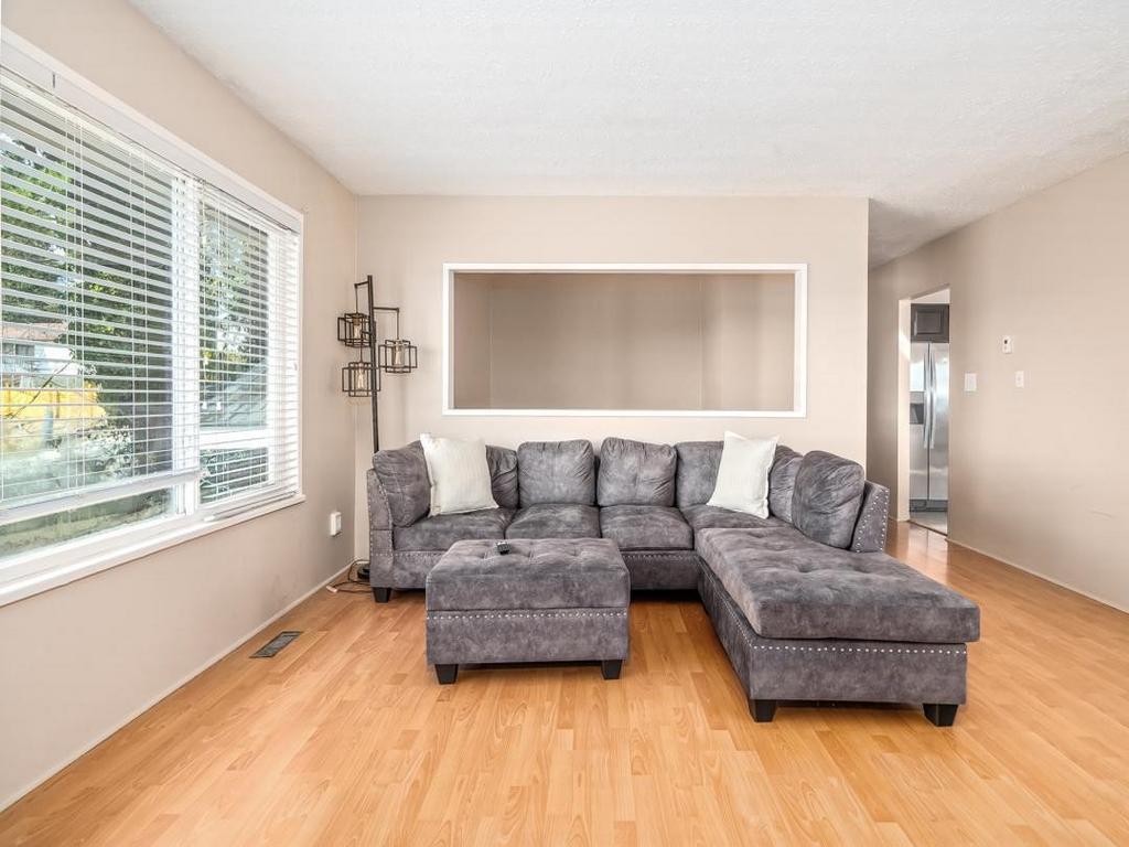 Listing Image for R3080160