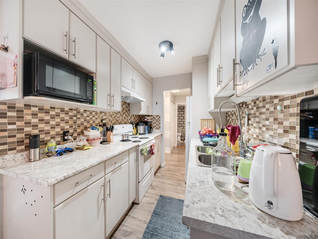 Listing Image for R3080170