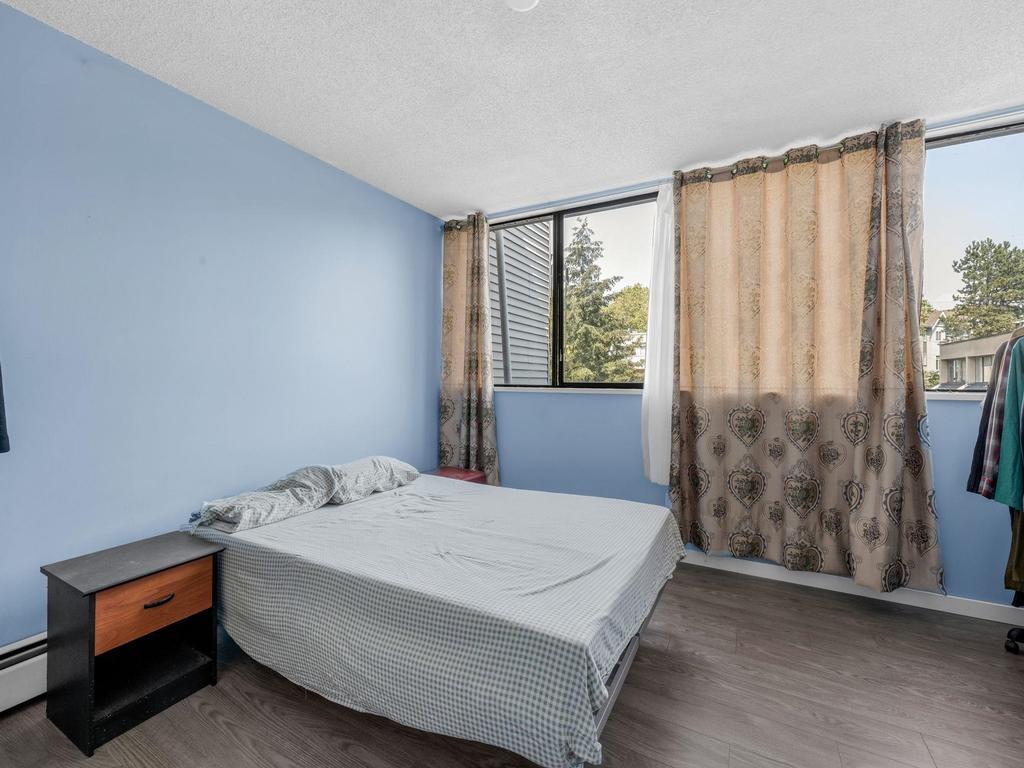 Listing Image for R3080177