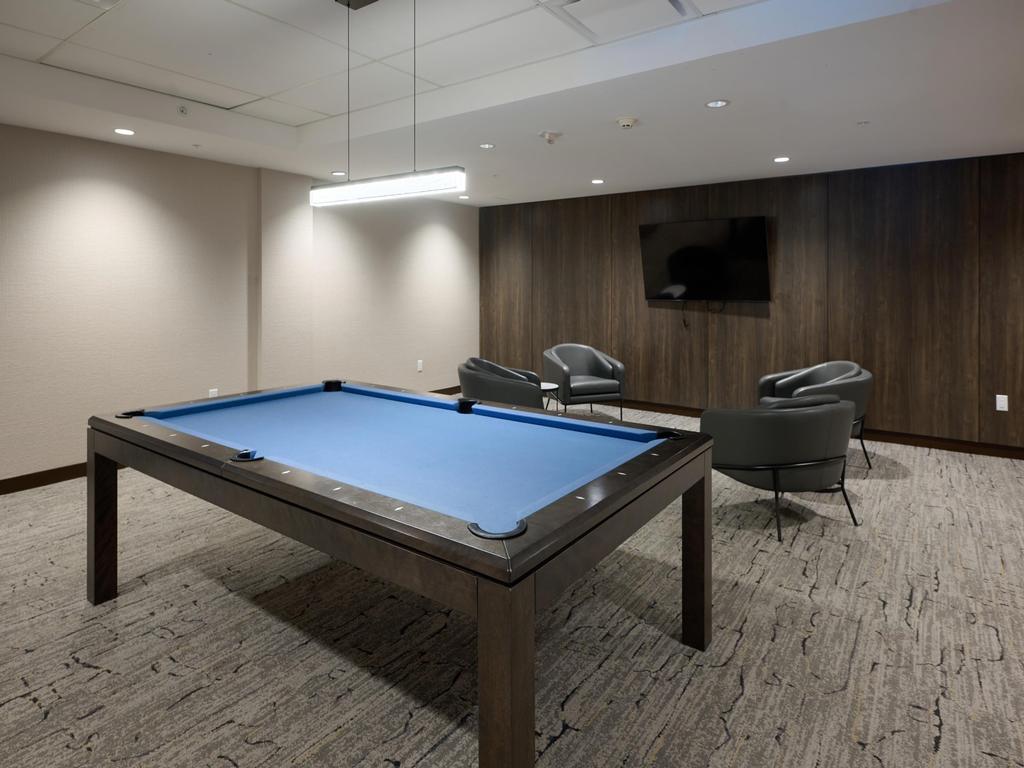 Listing Image for R3080189