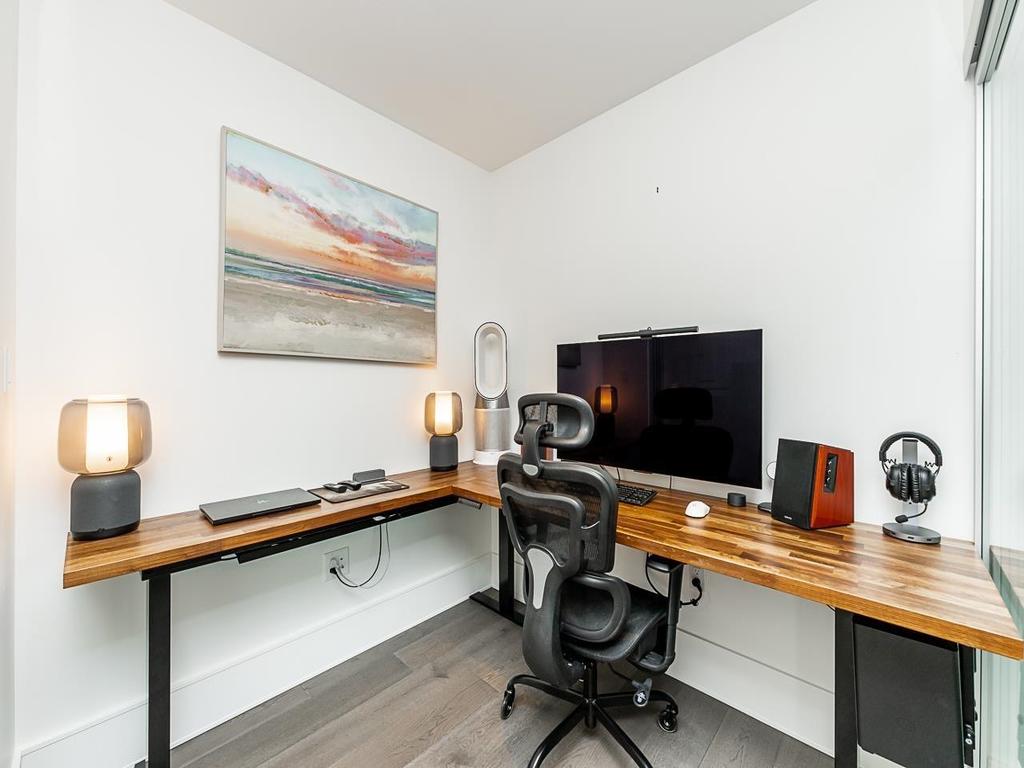 Listing Image for R3080189