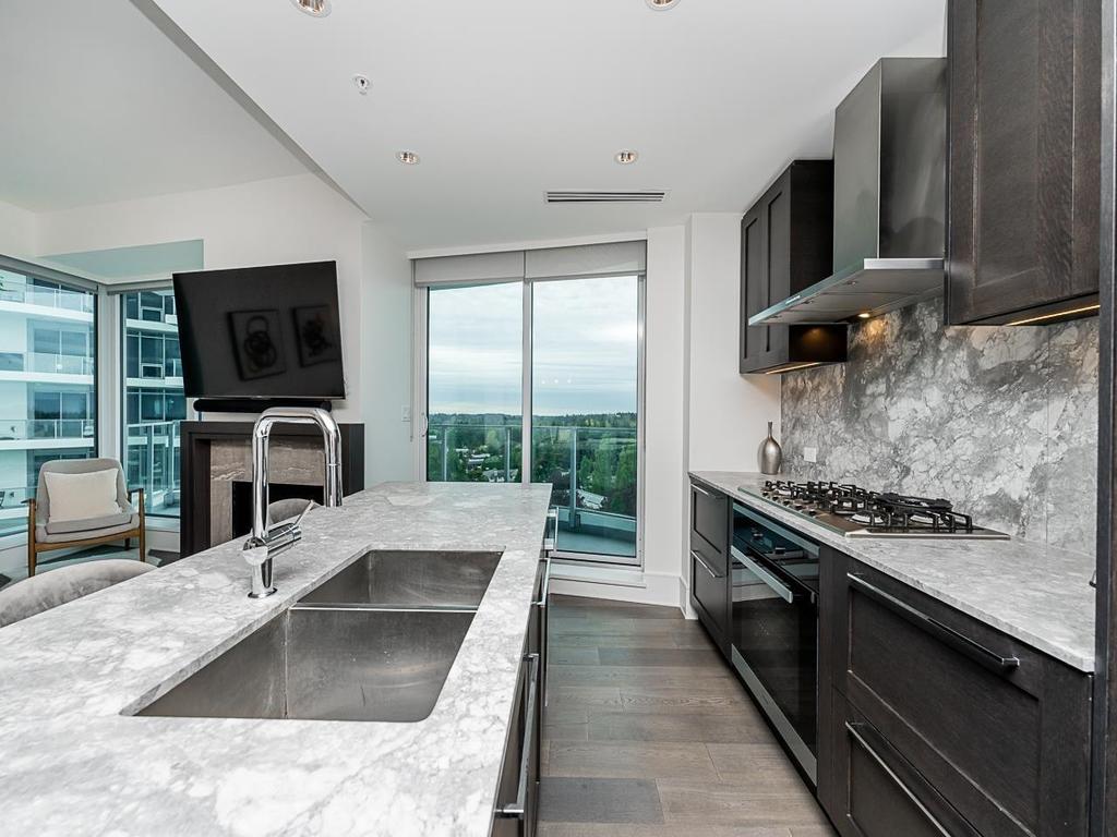 Listing Image for R3080189