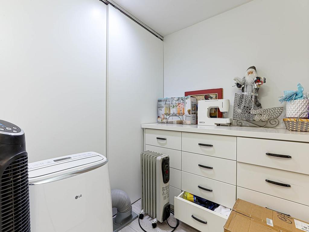 Listing Image for R3080192