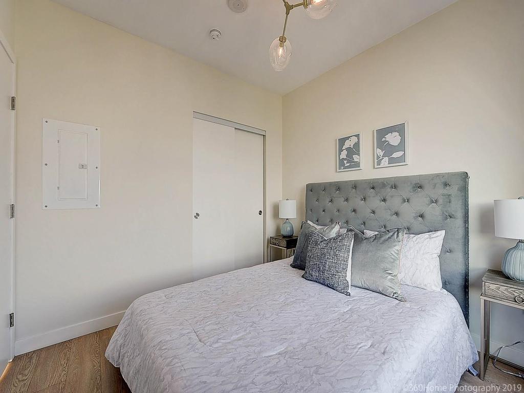 Listing Image for R3080194