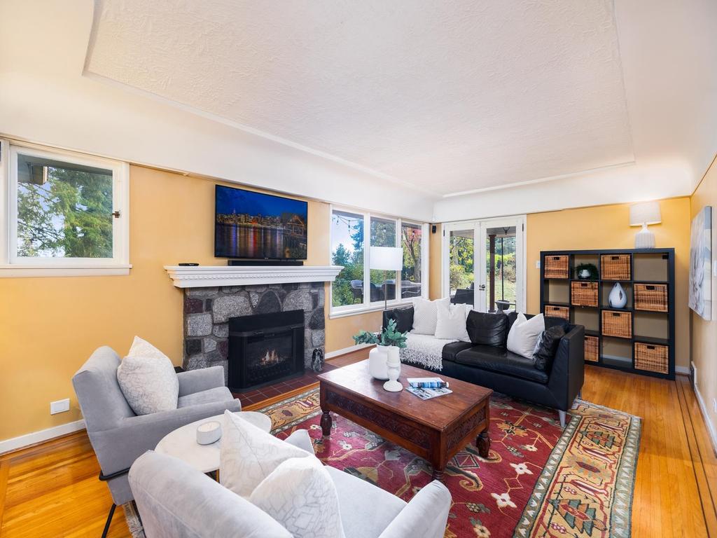 Listing Image for R3080200