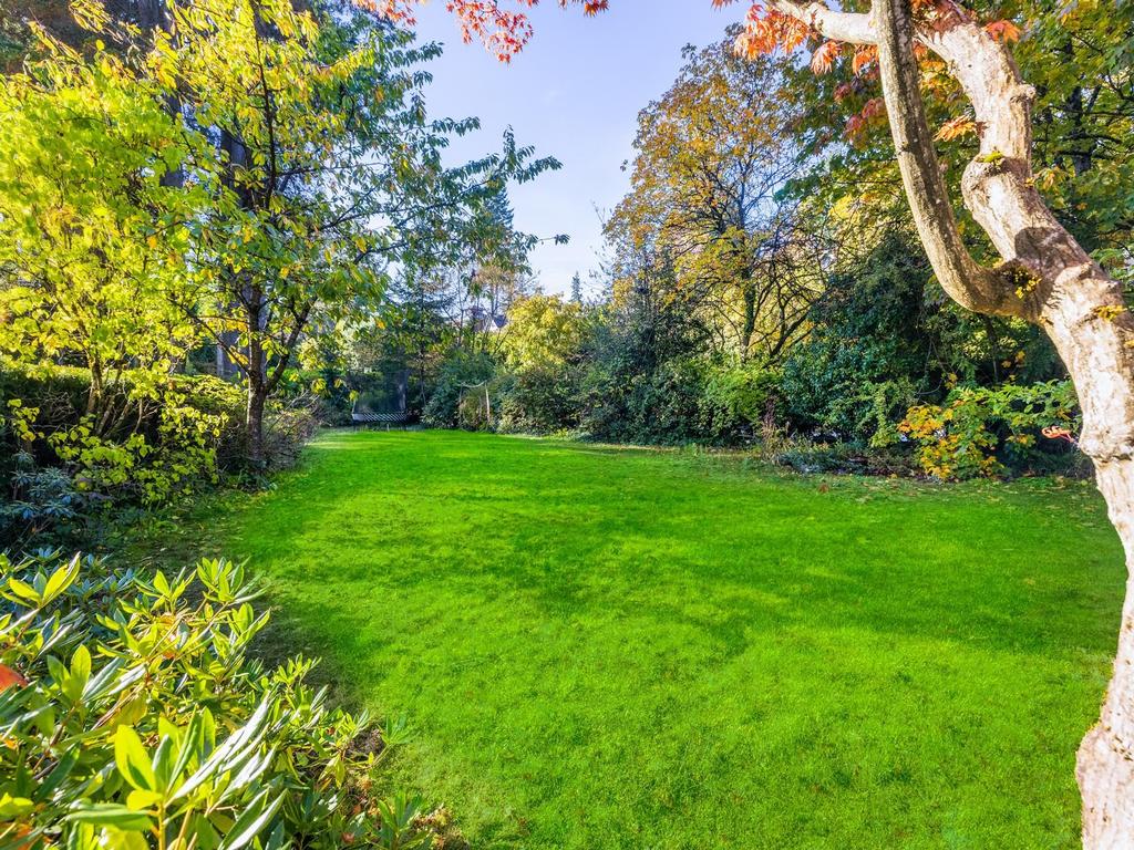 Listing Image for R3080200