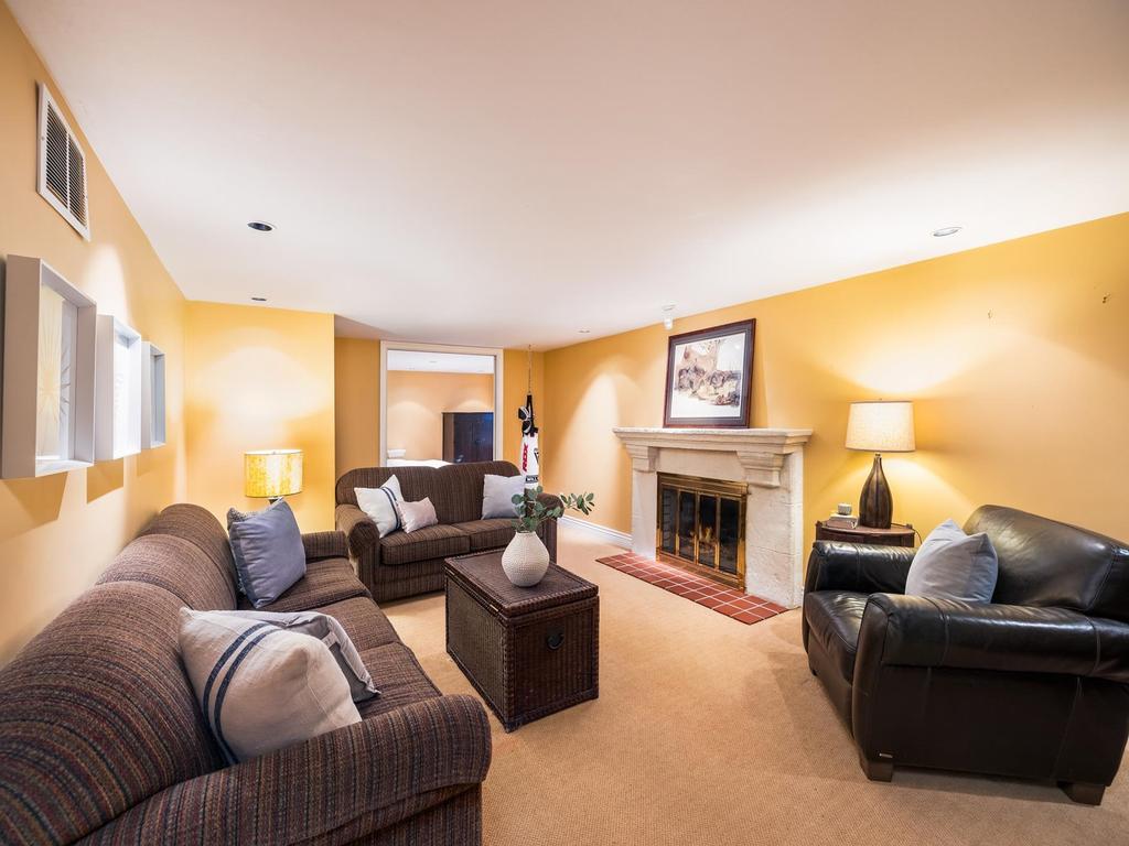 Listing Image for R3080200