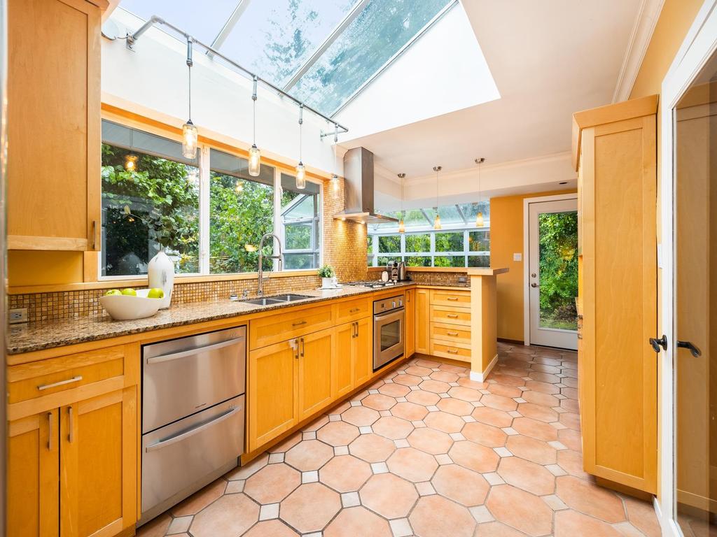 Listing Image for R3080200