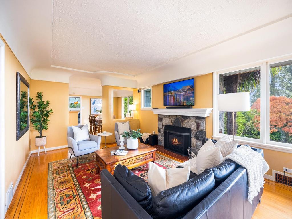 Listing Image for R3080200