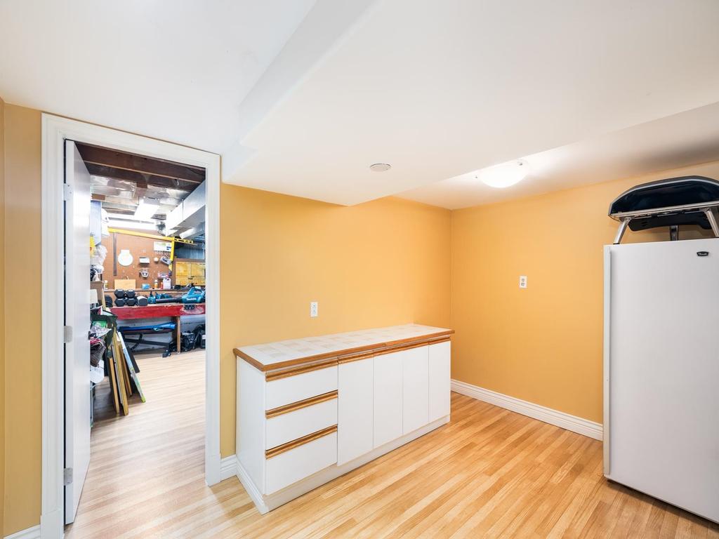 Listing Image for R3080200