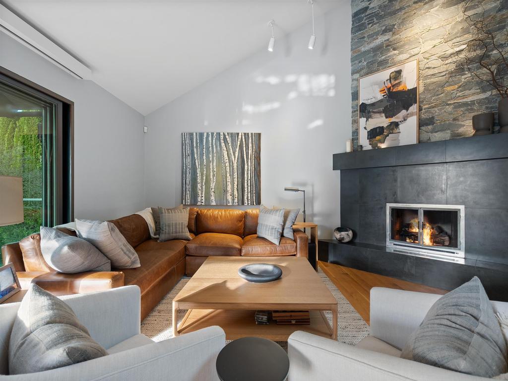 Listing Image for R3080236