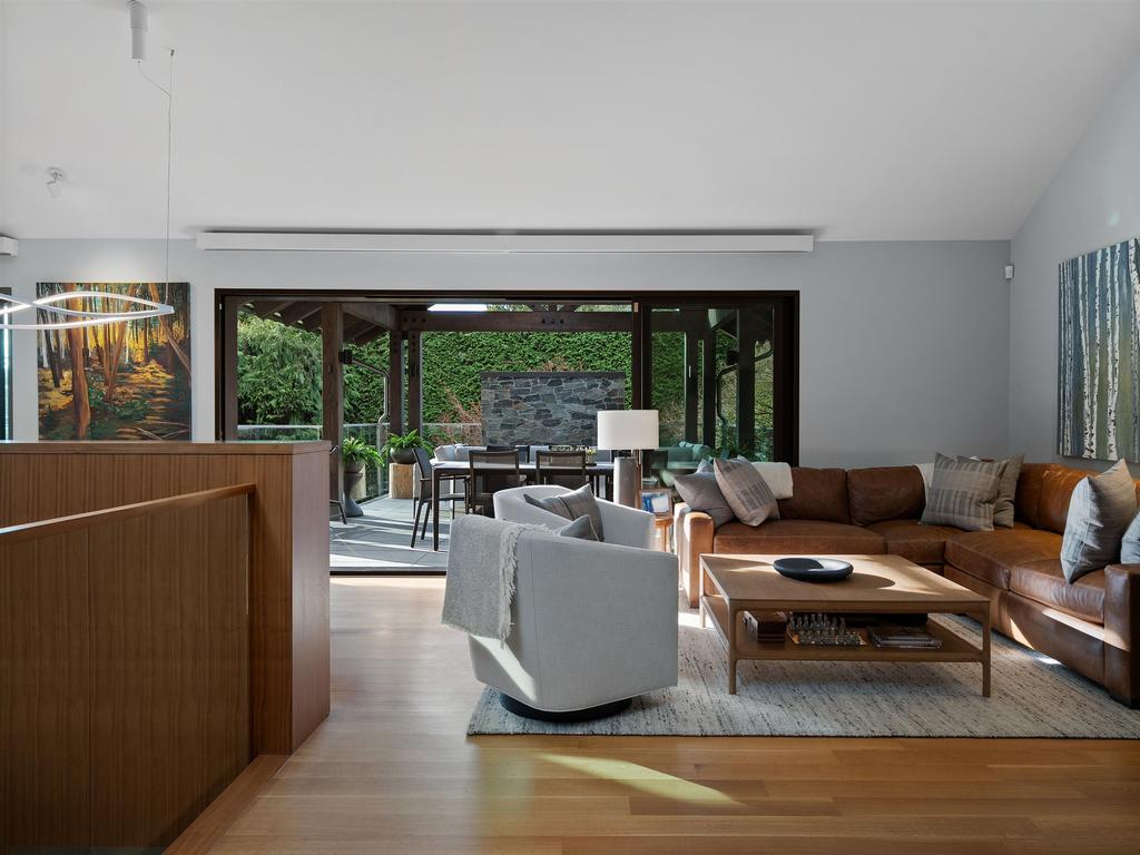 Listing Image for R3080236