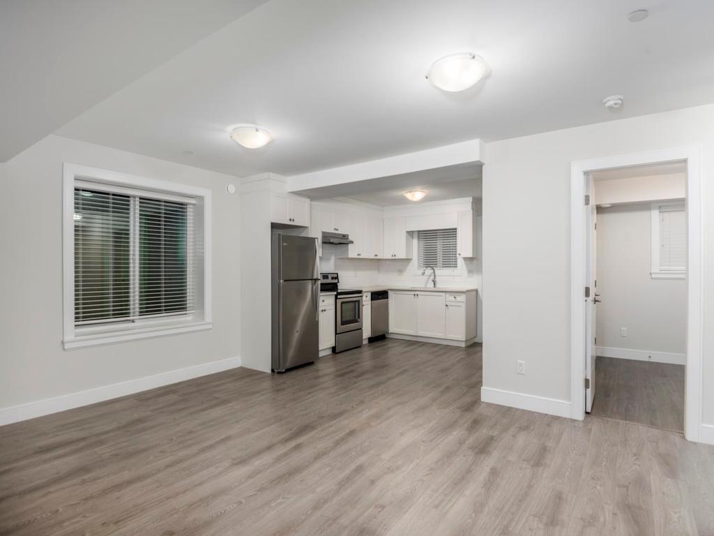 Listing Image for R3080254