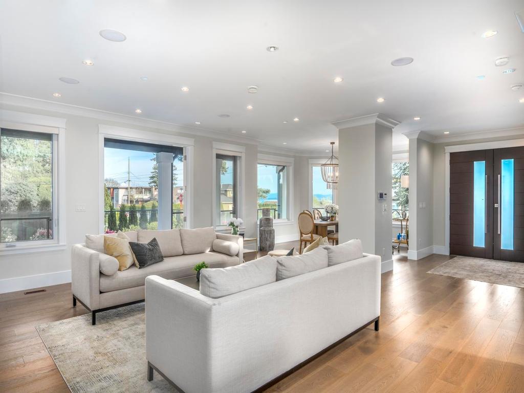 Listing Image for R3080254