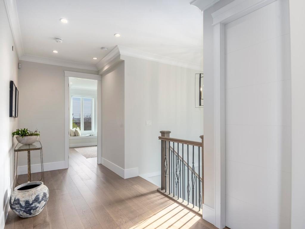 Listing Image for R3080254