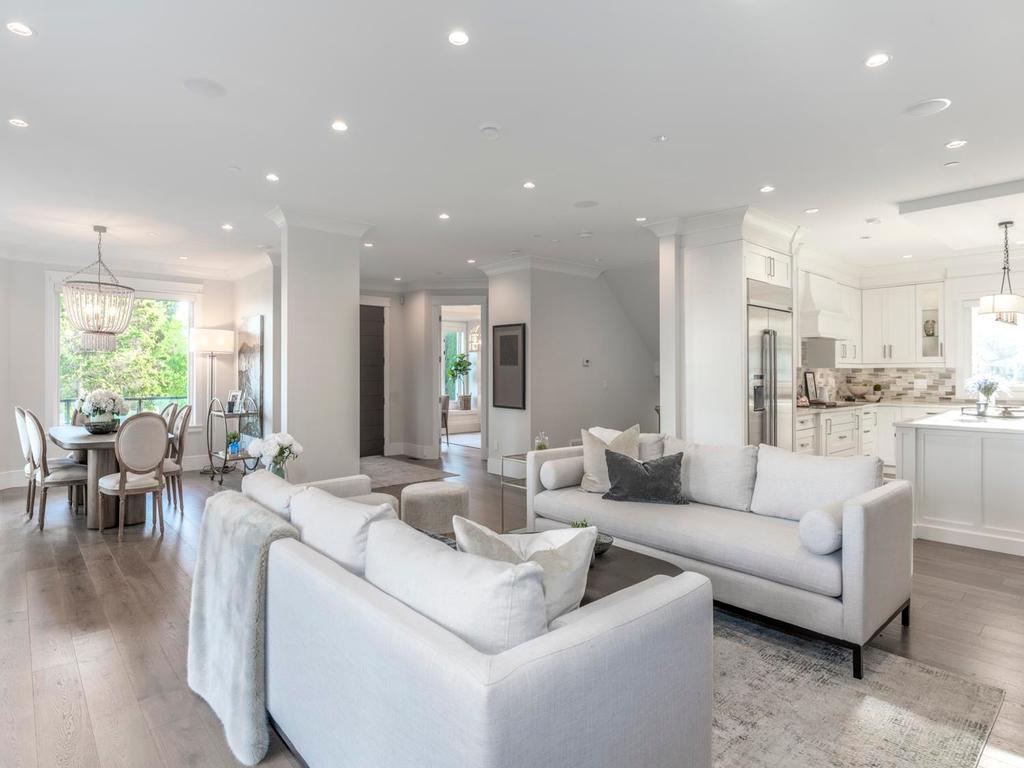 Listing Image for R3080254