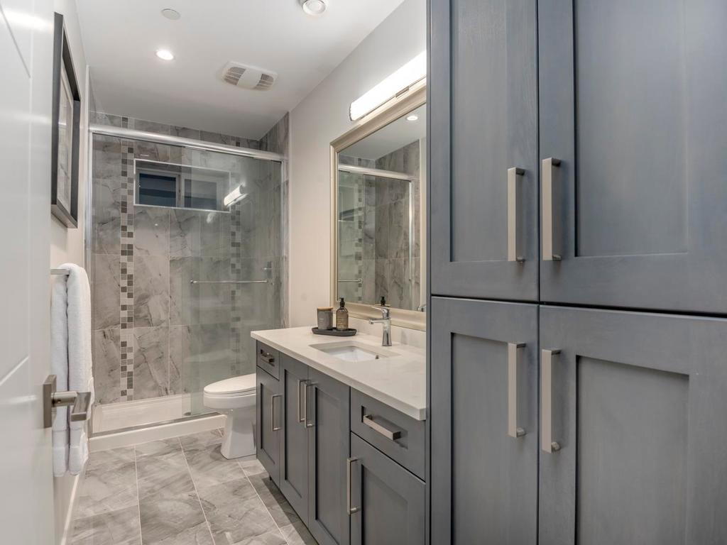 Listing Image for R3080254