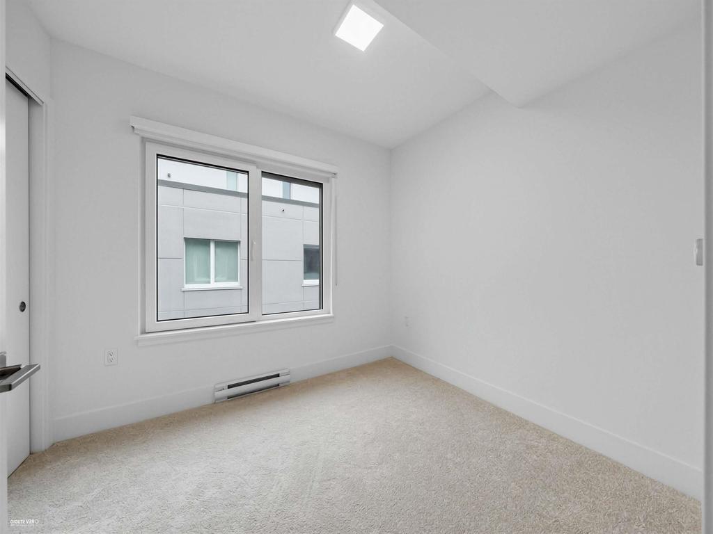 Listing Image for R3080262