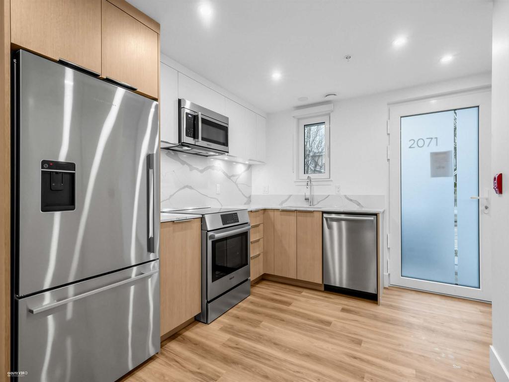 Listing Image for R3080262