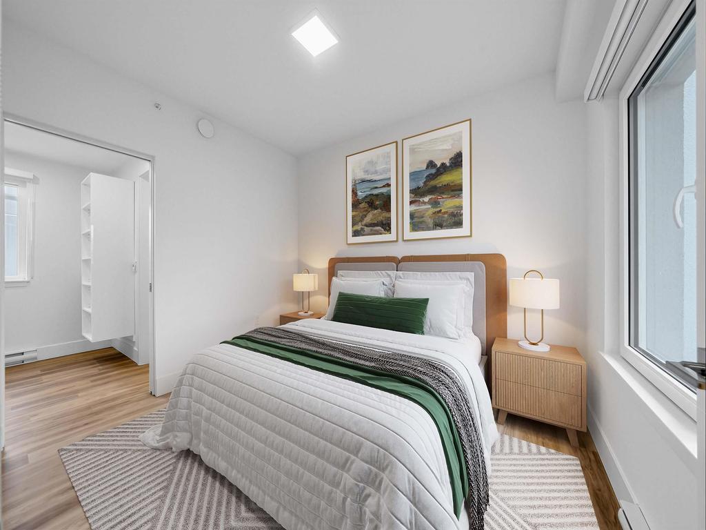 Listing Image for R3080262