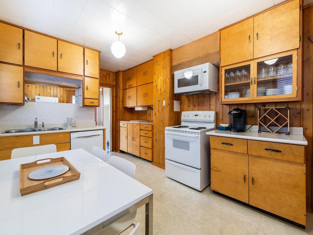 Listing Image for R3080279