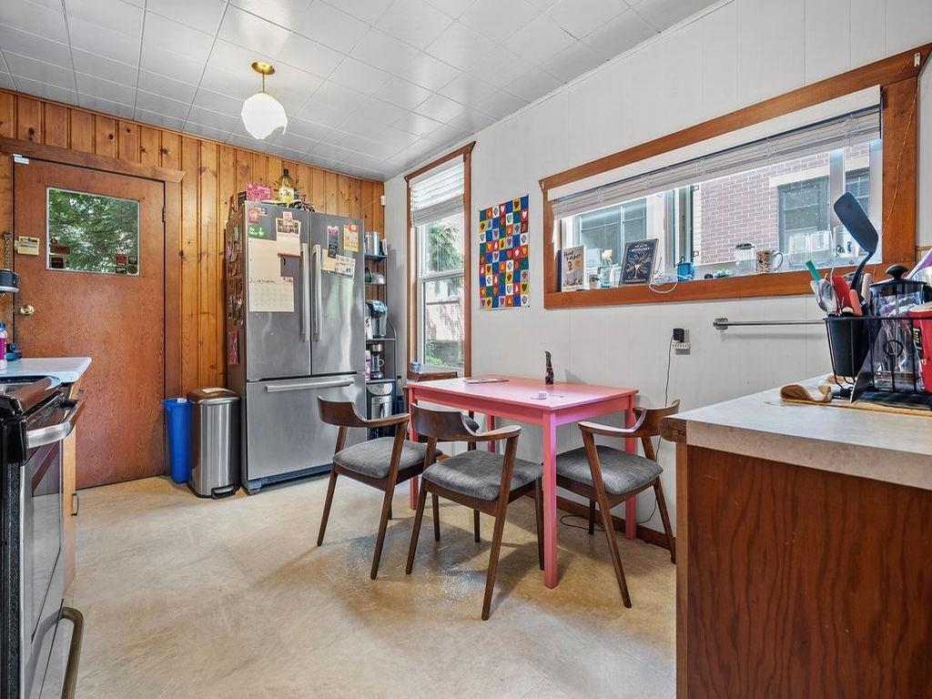 Listing Image for R3080282