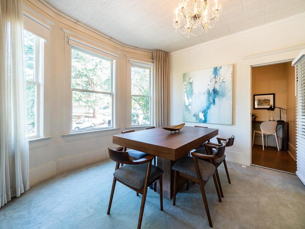 Listing Image for R3080282