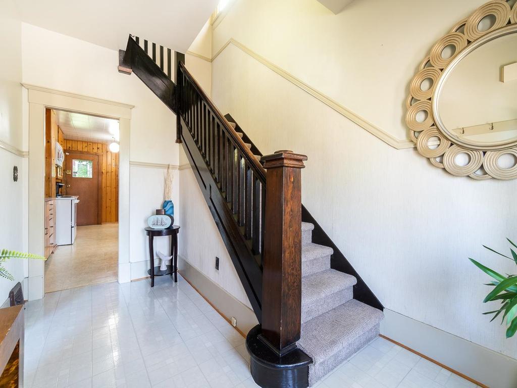 Listing Image for R3080282