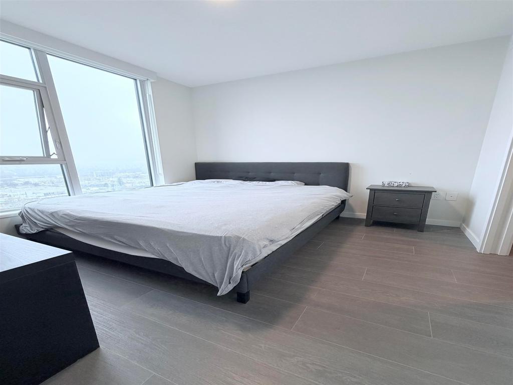 Listing Image for R3080292