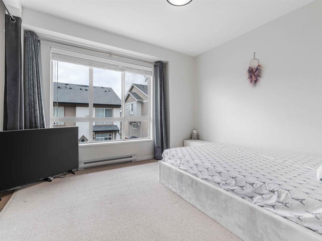 Listing Image for R3080303