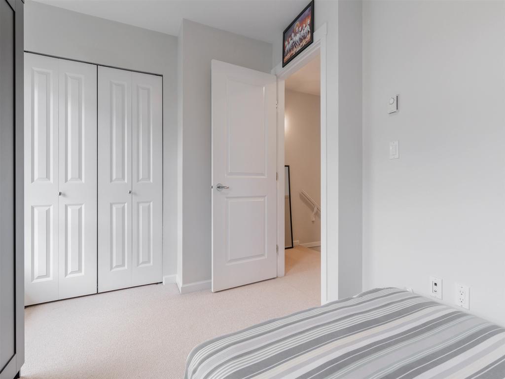 Listing Image for R3080303