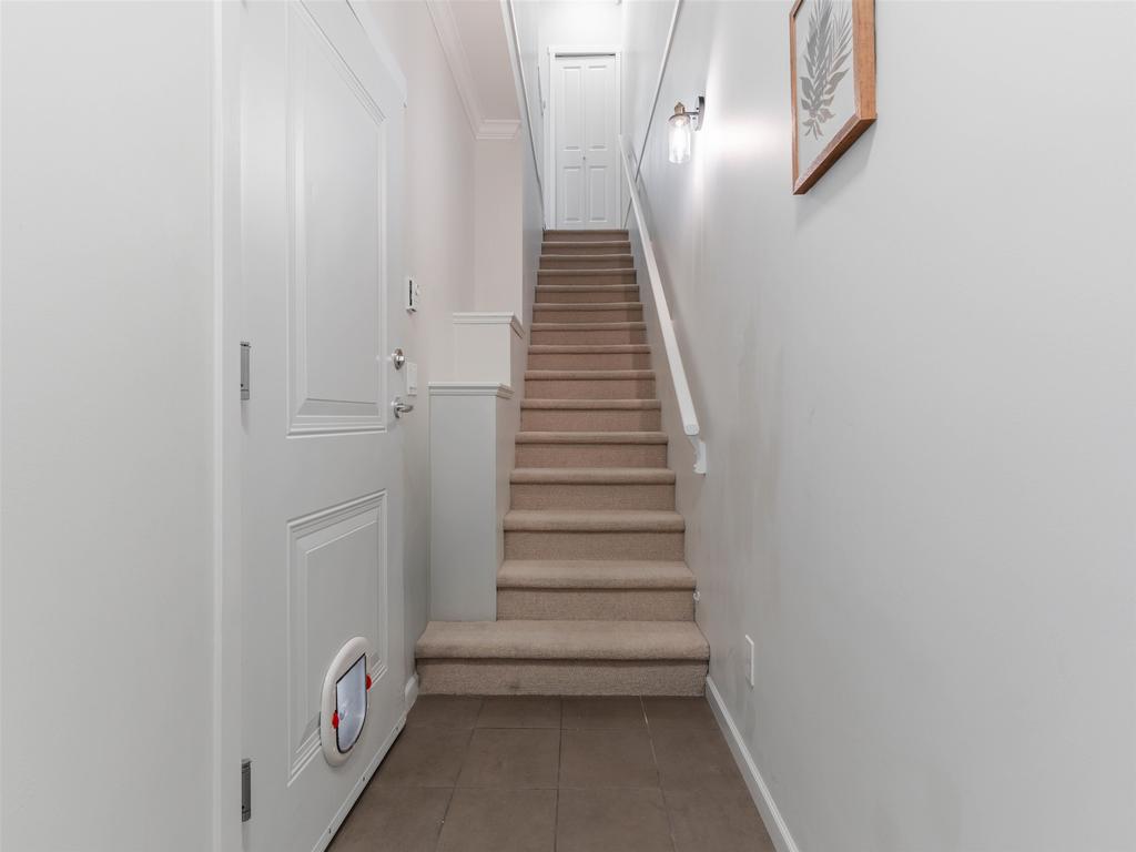 Listing Image for R3080303