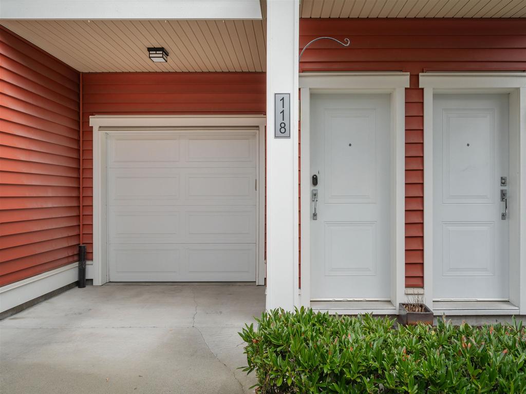 Listing Image for R3080303