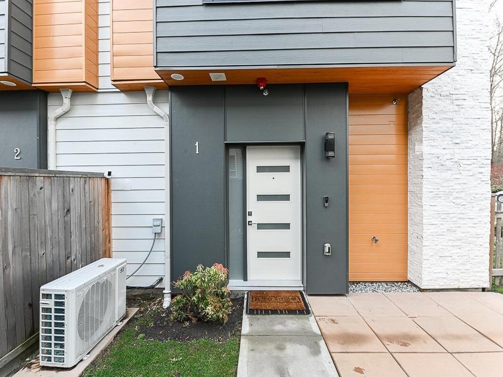 Listing Image for R3080310