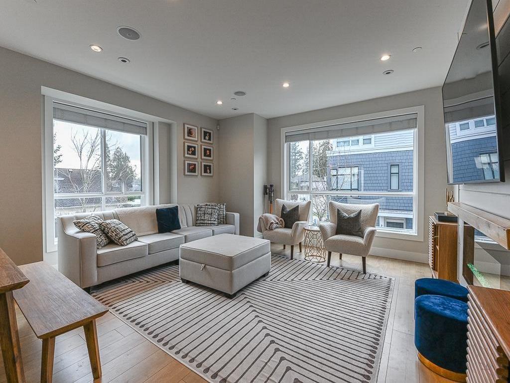 Listing Image for R3080310