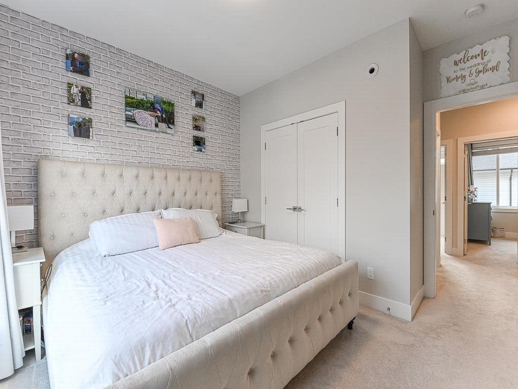 Listing Image for R3080310