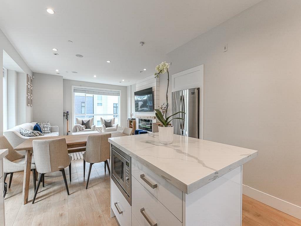 Listing Image for R3080310