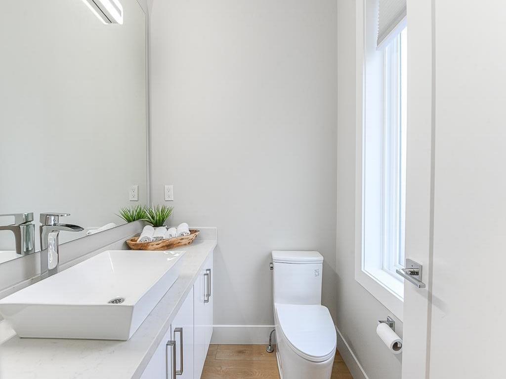 Listing Image for R3080310