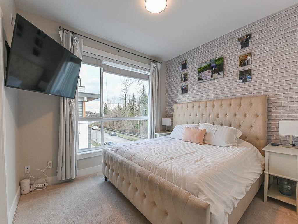 Listing Image for R3080310