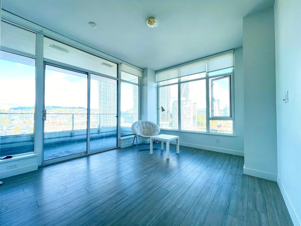 Listing Image for R3080319