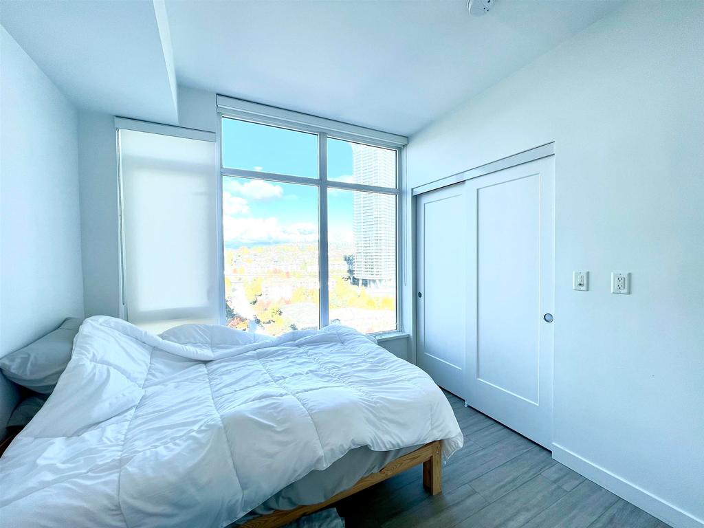 Listing Image for R3080319