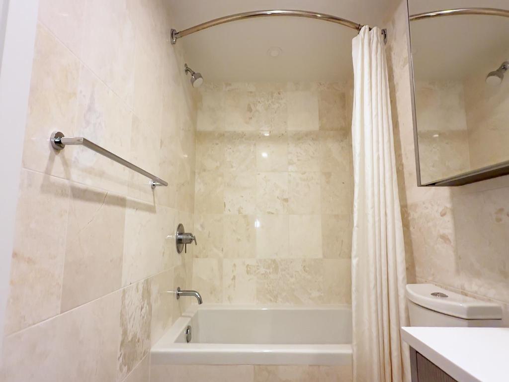 Listing Image for R3080330