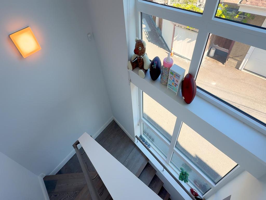 Listing Image for R3080330