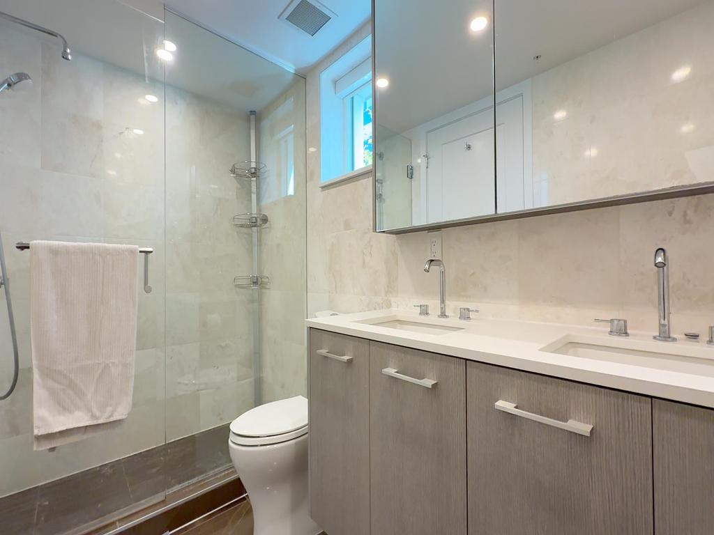 Listing Image for R3080330