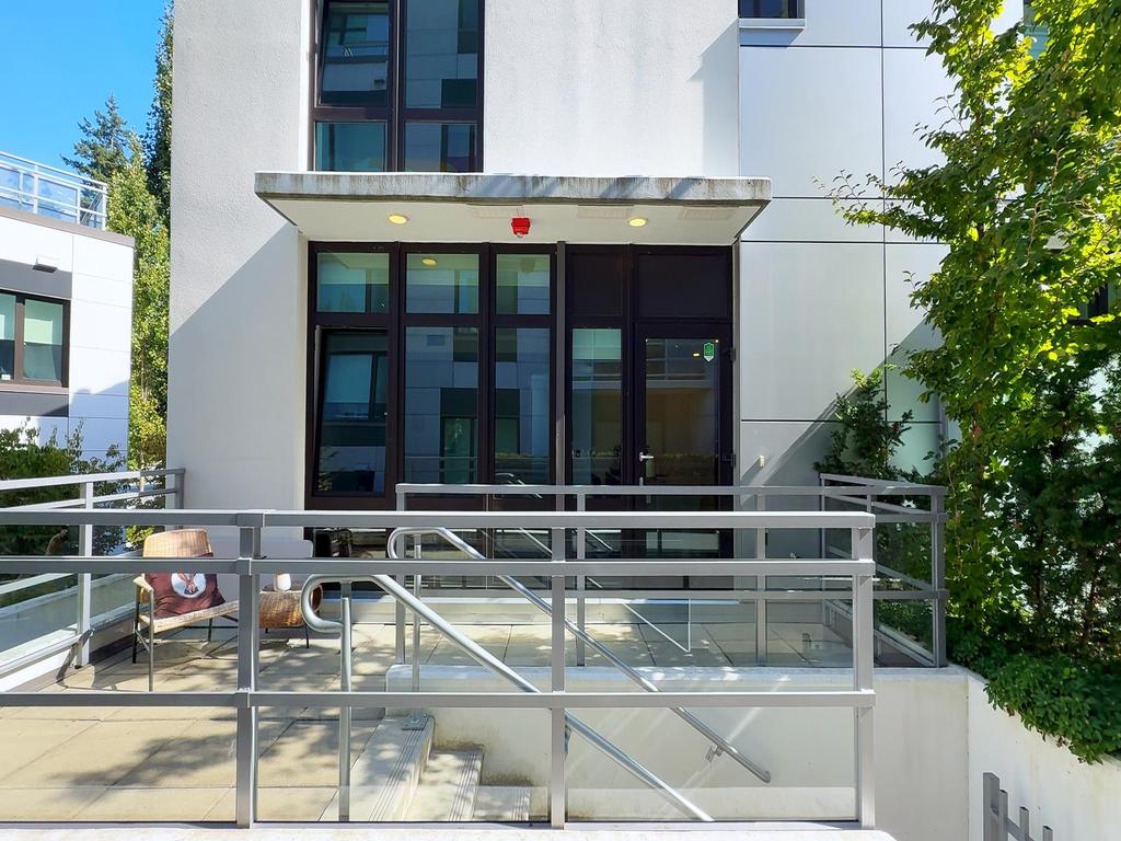 Listing Image for R3080330