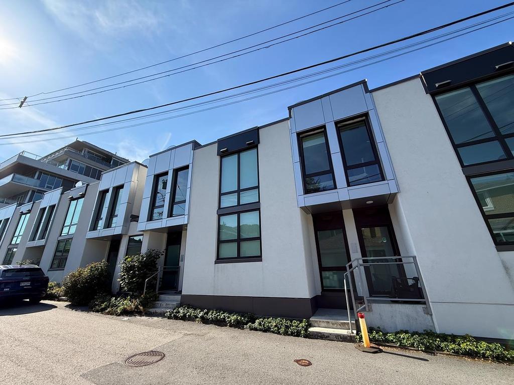 Listing Image for R3080330