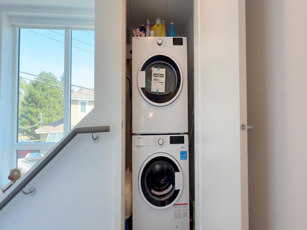 Listing Image for R3080330