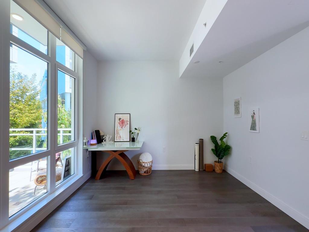 Listing Image for R3080330