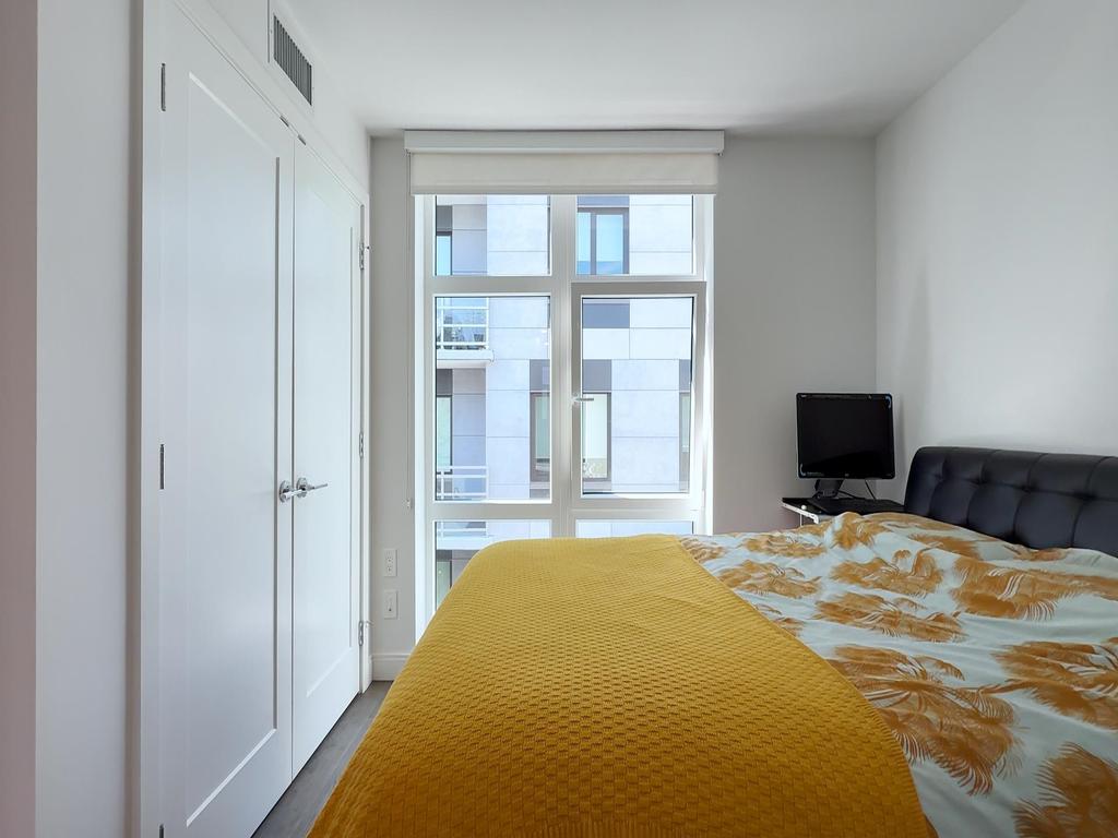 Listing Image for R3080330